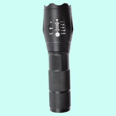 TACTICAL FLASHLIGHT - Torcia con zoom